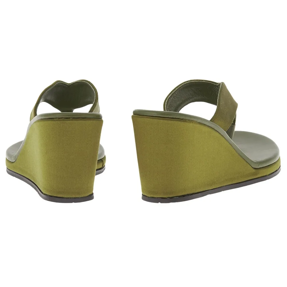 Clearance Elyria Women Heeled