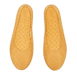 New Iro Women Closed-Toe