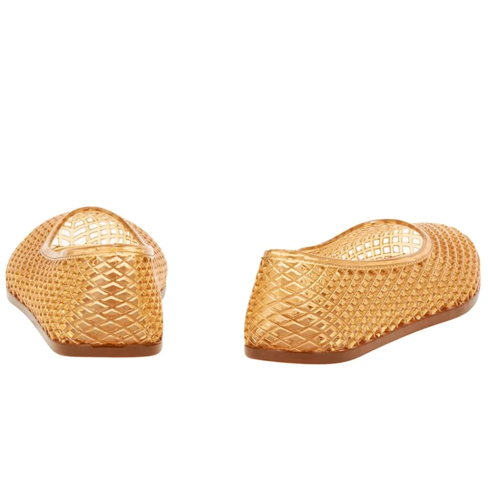 New Iro Women Closed-Toe